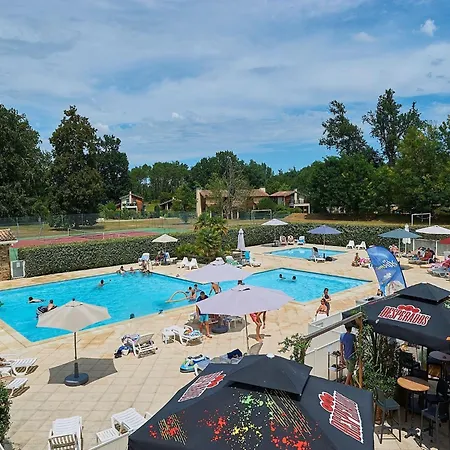 In France With Private Garden Vila